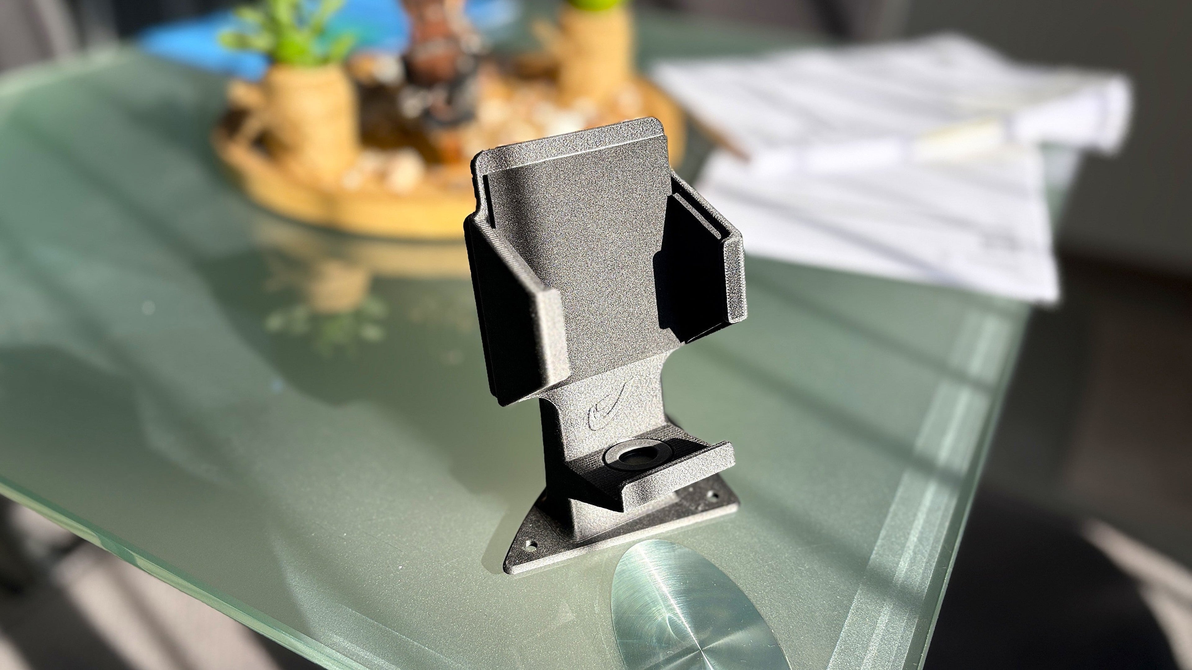 3D-geprinte telefoonhouder voor Bpost Belgium in PA612-CF15 (Carbon filled Nylon)