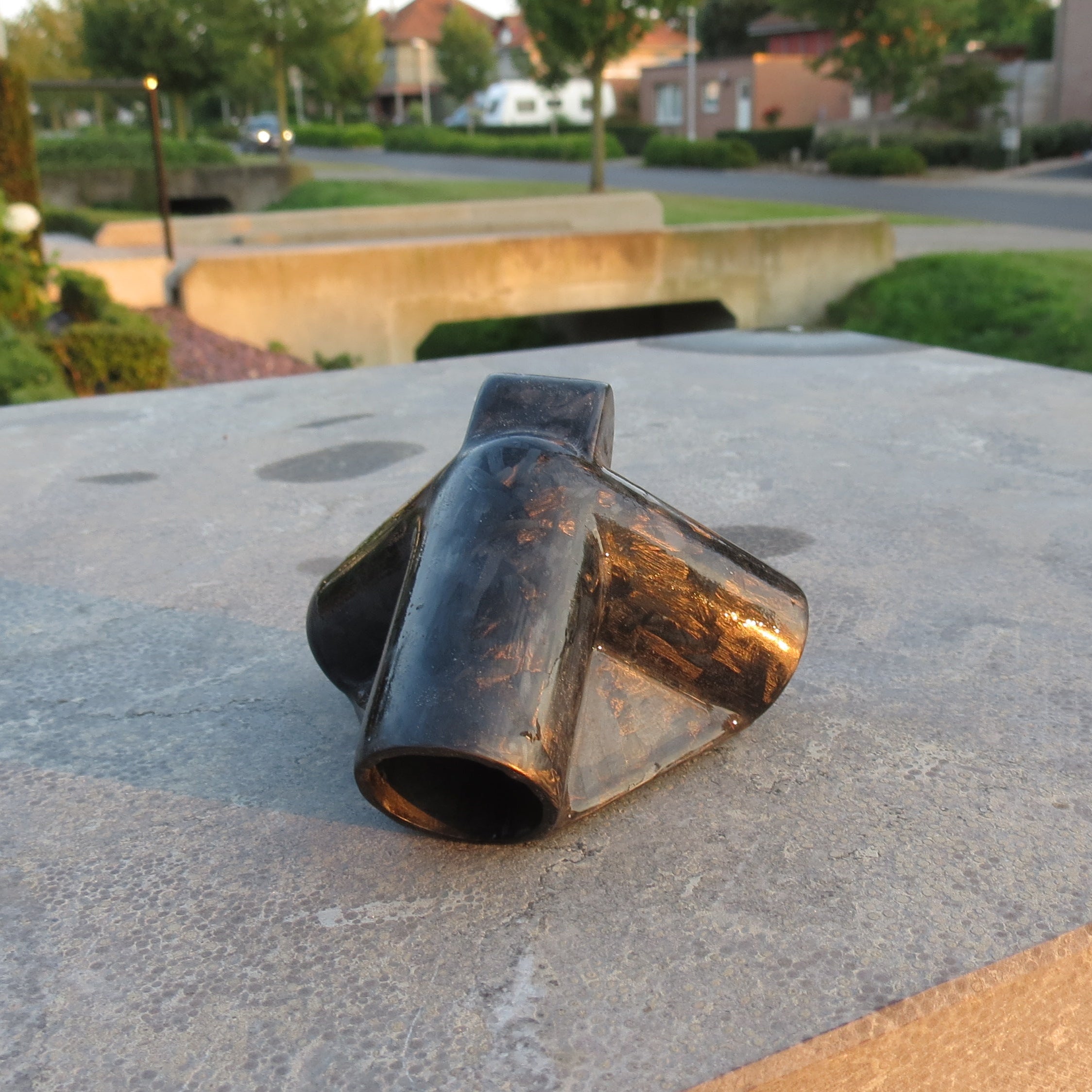 Op maat gemaakte forged carbon fiber hoekverbinding.